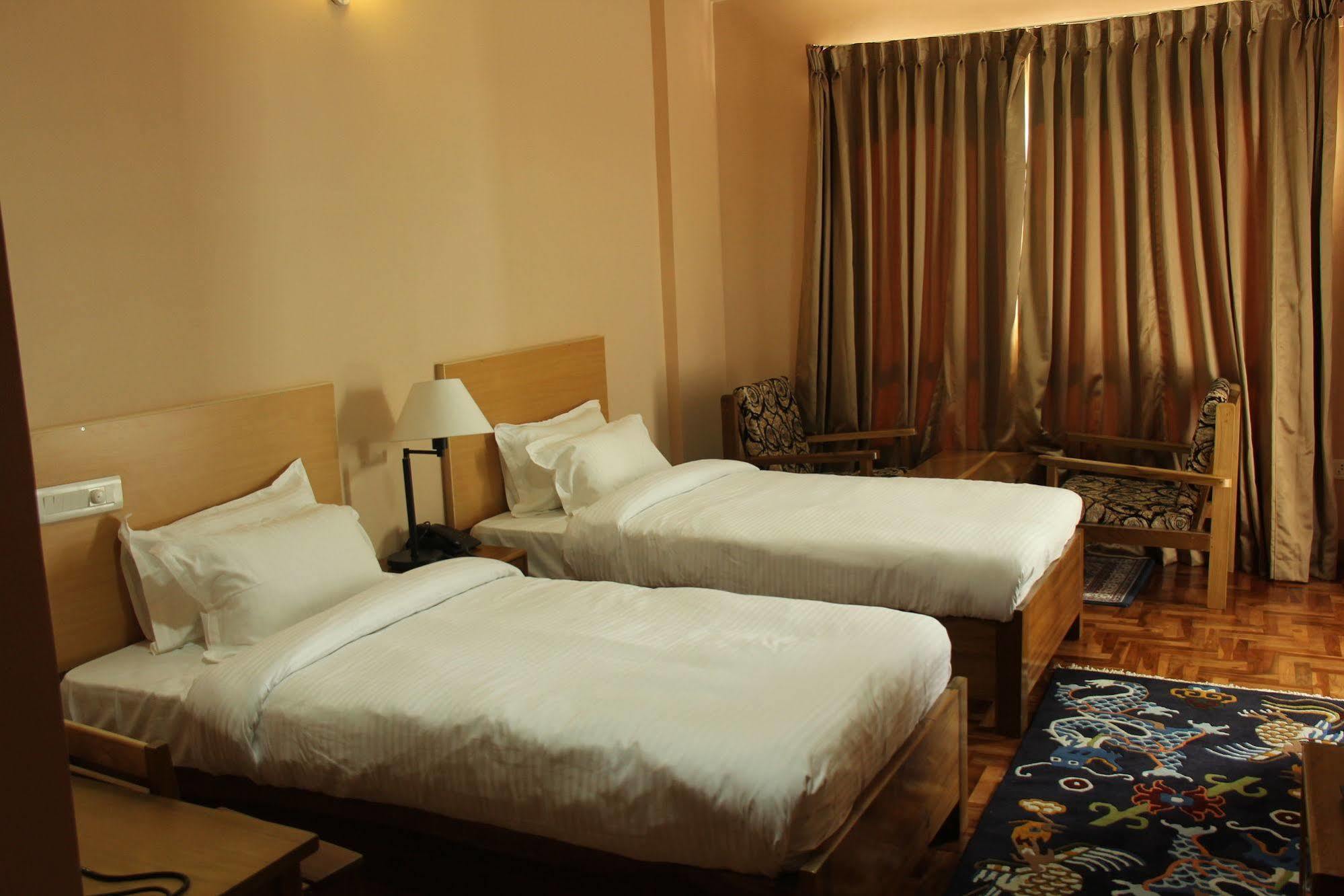Khamsum Inn Thimphu Buitenkant foto